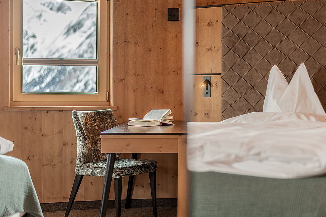 Rooms & Suites