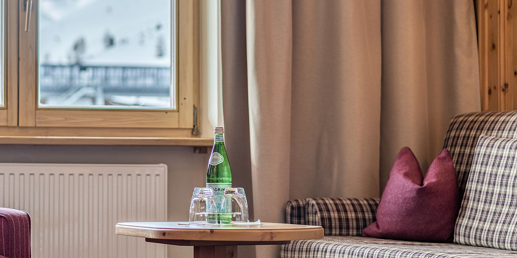 Skihotel Edelweiss Hochsölden junior suite with south facing balcony